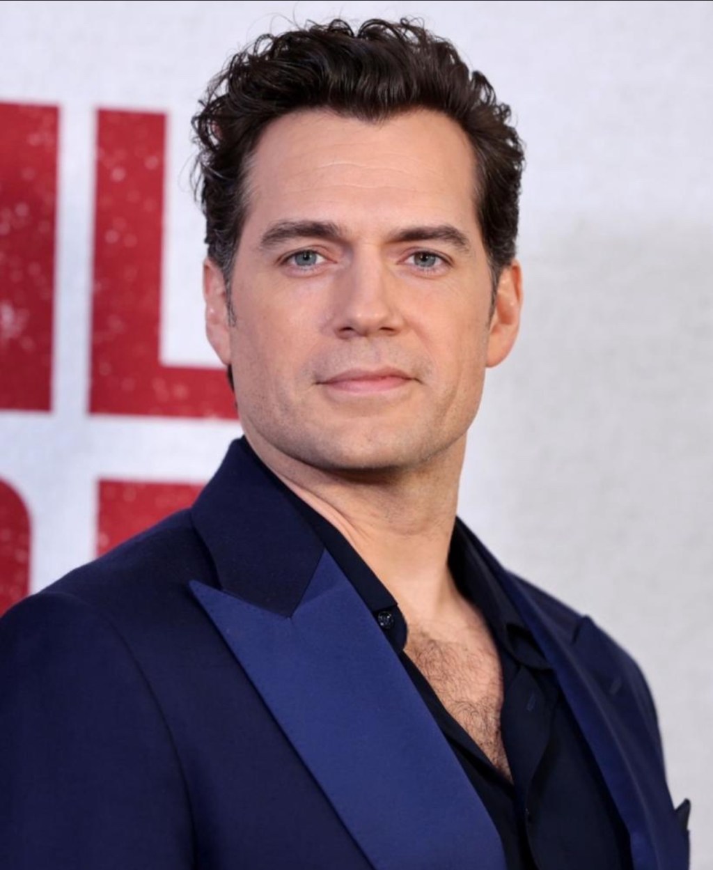 The God Of Geeks To Play The God Of War. #MakeHenryCavillKratos