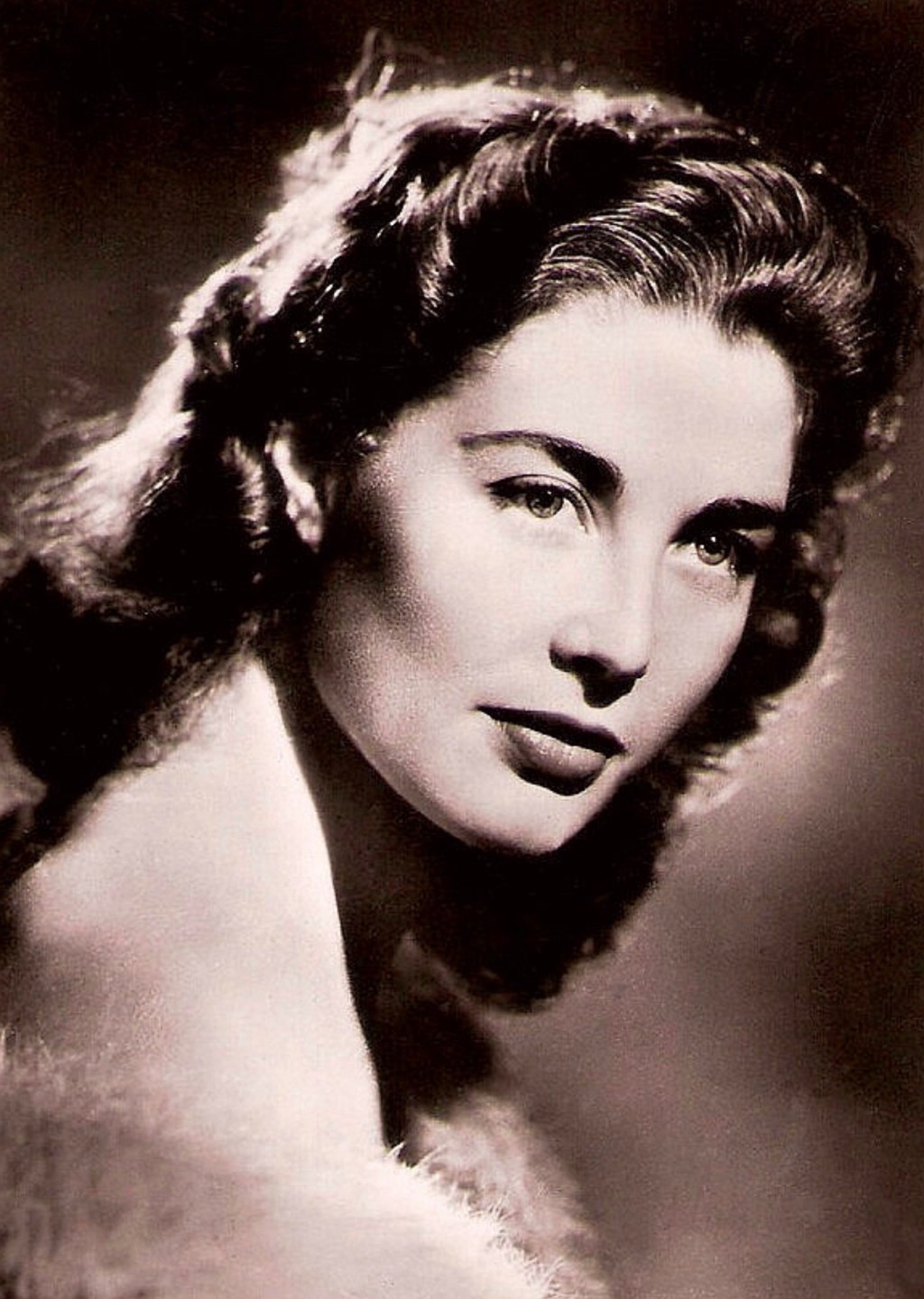 Lise Boursin, the&nbsp; Most Photographed Girl in France, Dies at&nbsp;99.&nbsp;